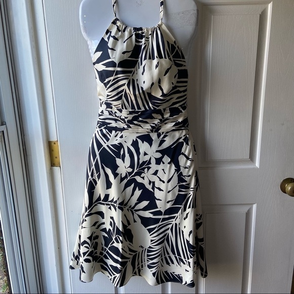 𝅺ANN Taylor NWT halter summer dress. Pleated waist  in navy and white silk. - Picture 1 of 10